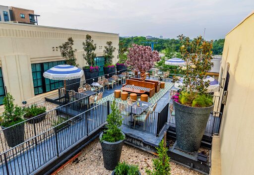 Lunatique's Rooftop Bar