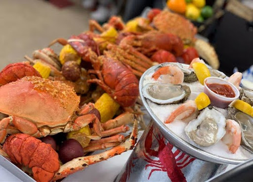 Seafood catering at smashin crab